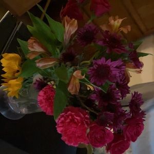 Meet your Posher, Marivel